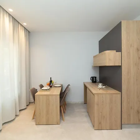 Petani Bed & Breakfast Vovikes
